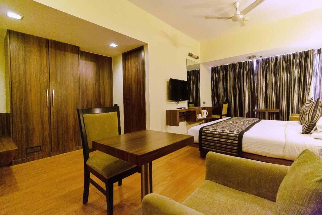 Hotel Silver Inn Bombay Extérieur photo